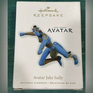 2010 Hallmark Keepsake Ornament Avatar Jake Sully